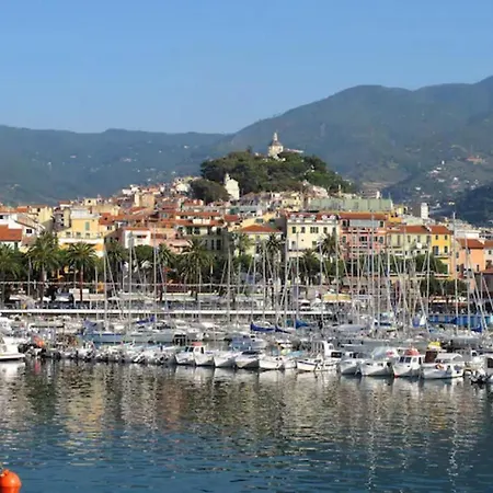 Giardino In Citta; Centralissimo Sanremo