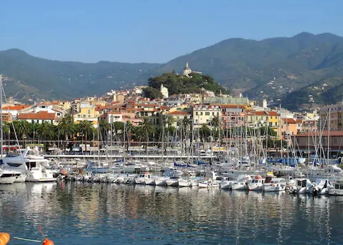 Giardino In Citta; Centralissimo Санремо