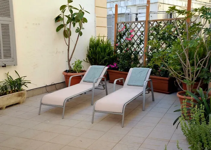 Giardino In Citta; Centralissimo Апартаменты Санремо