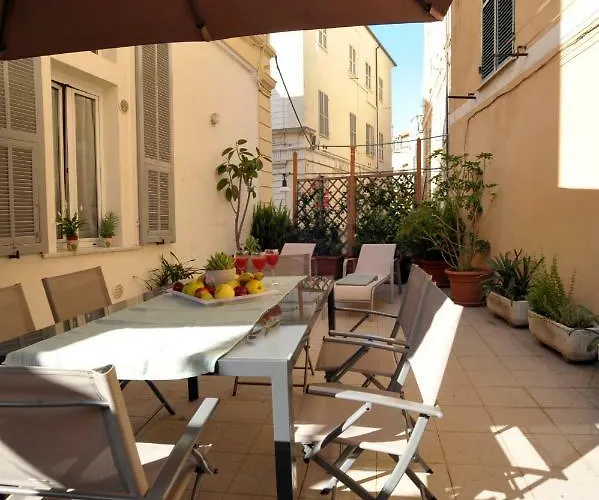 Апартаменты Giardino In Citta; Centralissimo