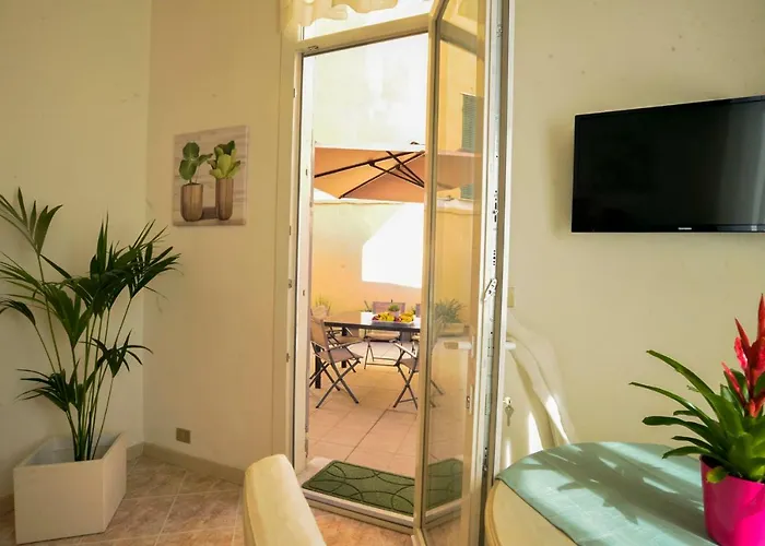 Giardino In Citta; Centralissimo Апартаменты Санремо