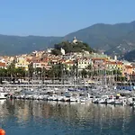Giardino In Citta; Centralissimo Sanremo