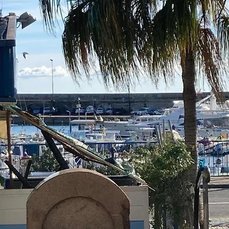 Giardino In Citta; Centralissimo Апартаменты *